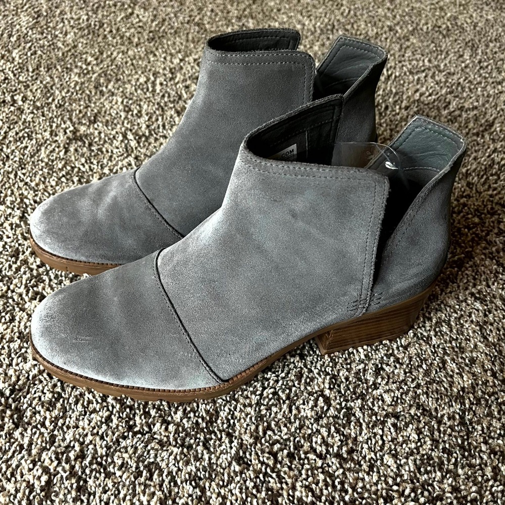 Sorel Boots Lolla Cut-Out Booties Gray Suede Waterproof Ankle Womens 10